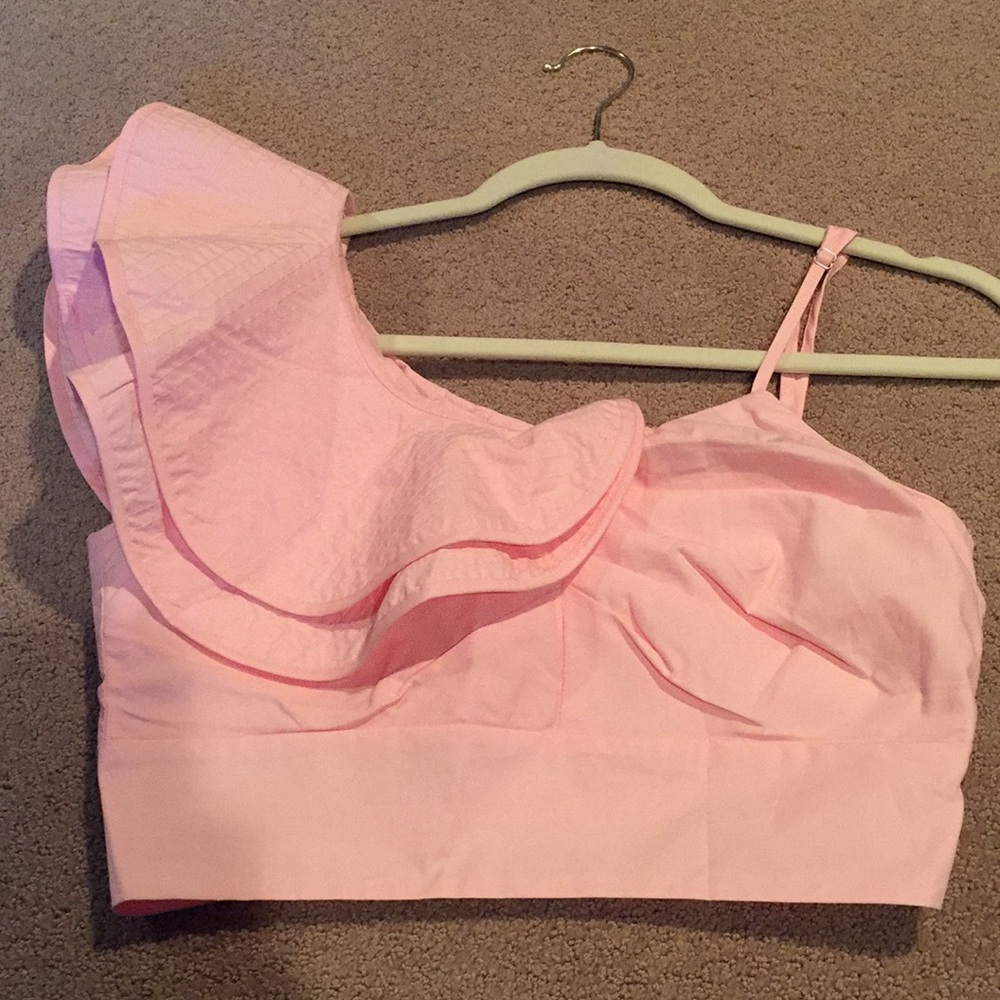 Ruffle Croptop - Picture 2 of 4
